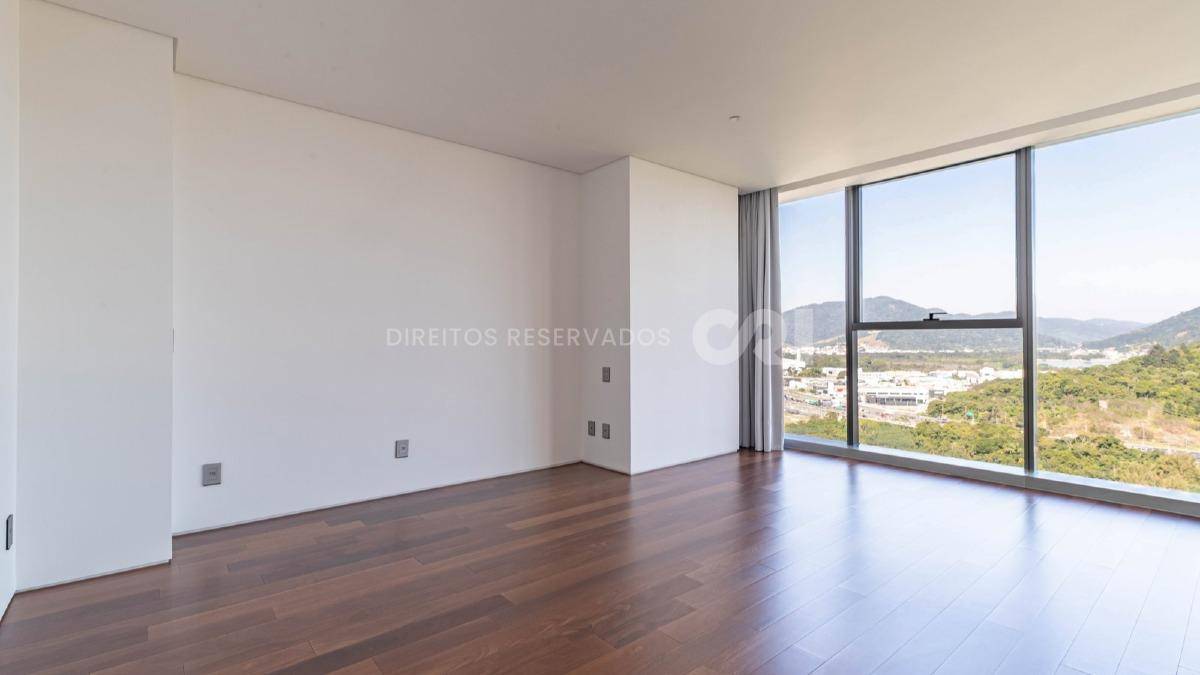 Apartamento com 4 Suítes no Copenhagen na Barra Sul, Balneário Camboriú