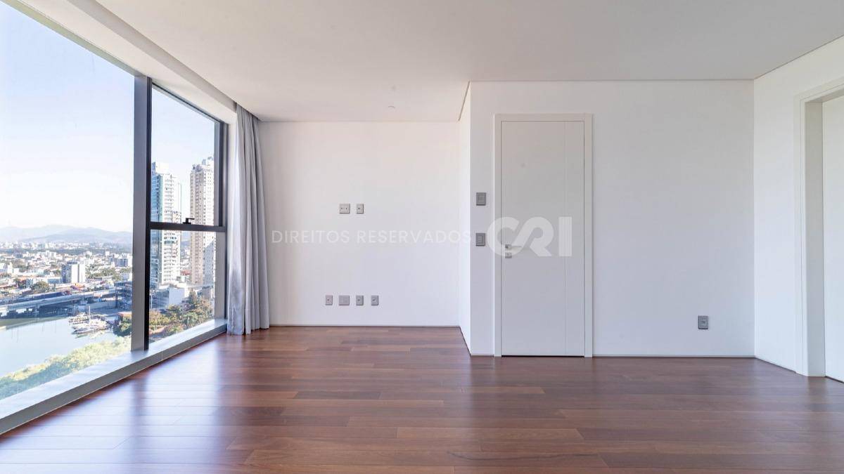 Apartamento com 4 Suítes no Copenhagen na Barra Sul, Balneário Camboriú