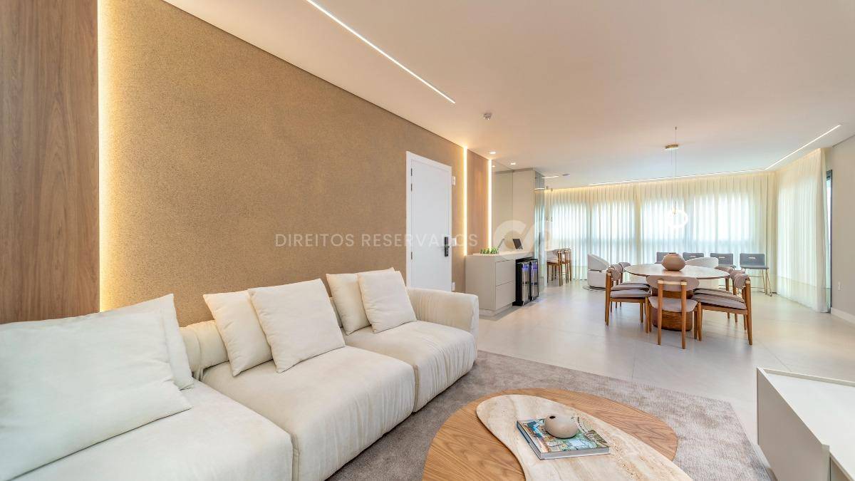 Apartamento Mobiliado com 4 Suítes no Las Salinas no Centro de Balneário Camboriú