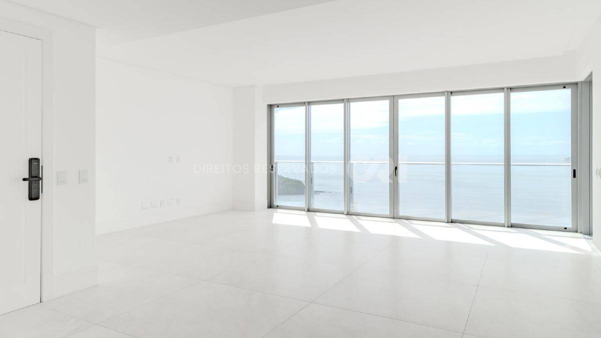 Apartamento com 4 Suítes no Edifício Splendido no Centro em Balneário Camboriú