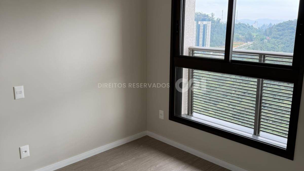 Apartamento com 3 Dormitórios no Edifício Torres da Brava na Praia Brava em Itajaí