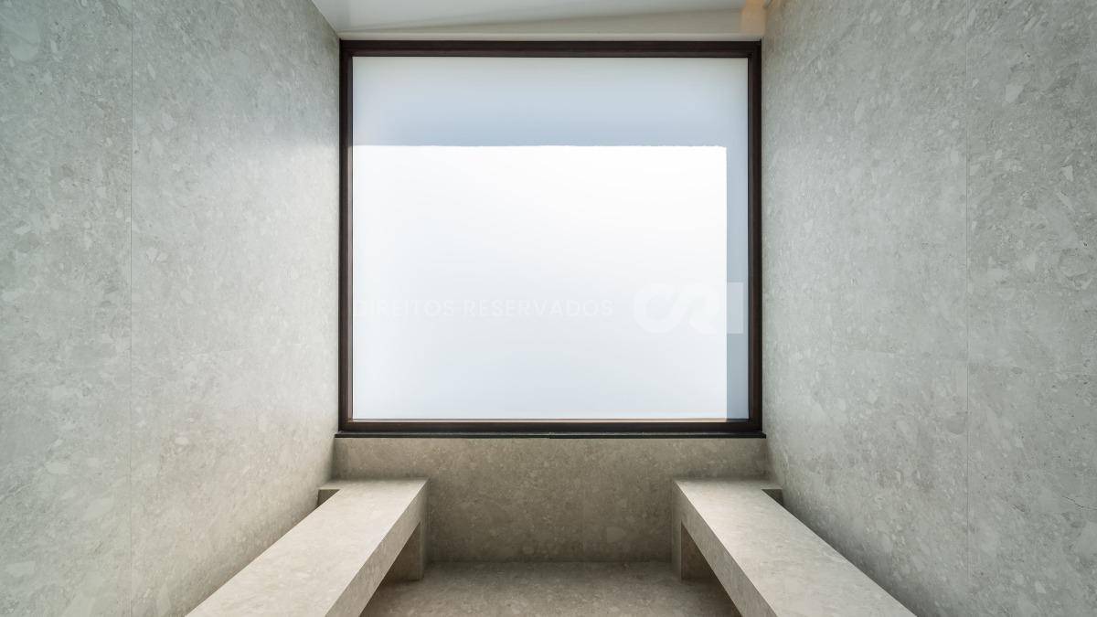 Apartamento 86m² com 3 Dormitórios no Edifício Torres da Brava na Praia Brava em Itajaí