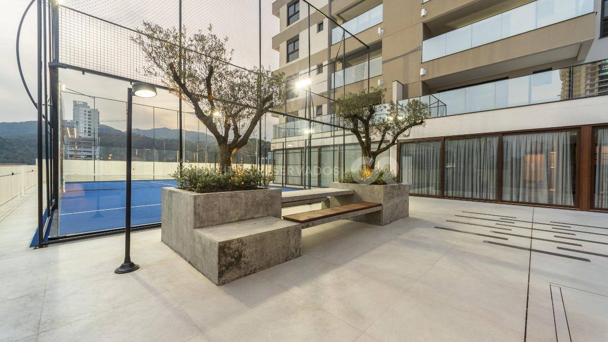 Apartamento com 2 Suítes no Torres da Brava na Praia Brava, Itajaí