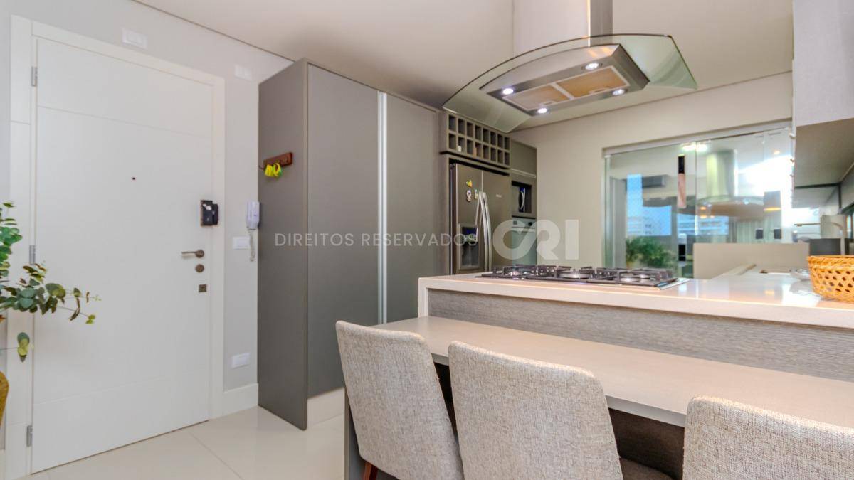 Apartamento com 3 Suítes no Brava Home Resort na Praia Brava em Itajaí