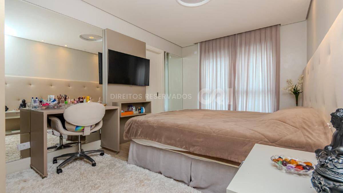 Apartamento com 3 Suítes no Brava Home Resort na Praia Brava em Itajaí