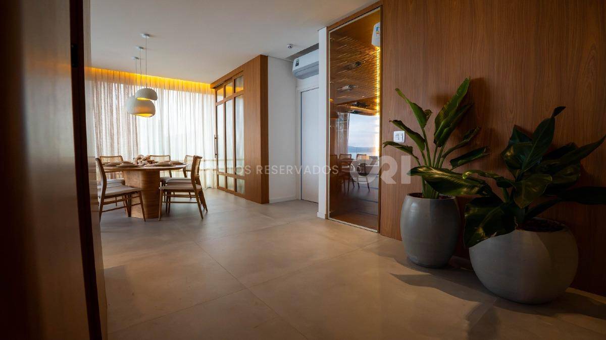 Apartamento com 4 Suítes no Mayfair, Centro de Itapema