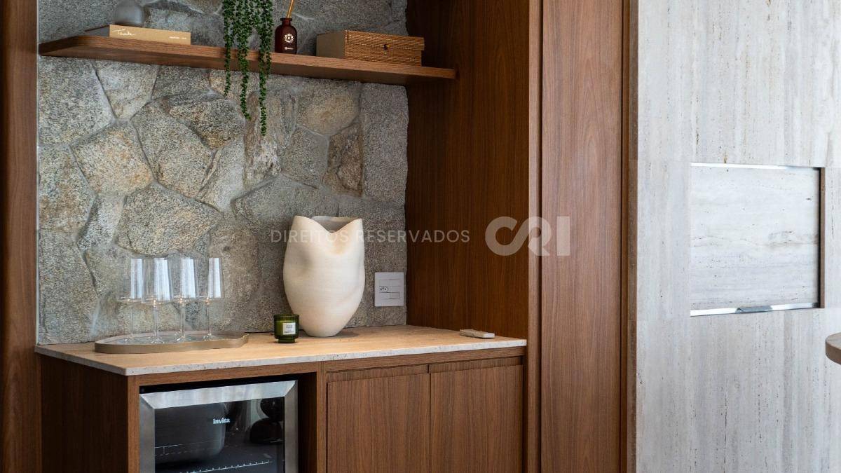 Apartamento com 4 Suítes no Mayfair, Centro de Itapema