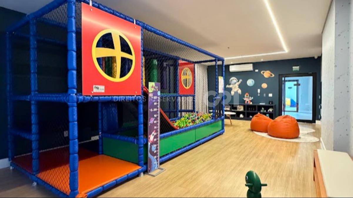 Apartamento com 4 suítes e 180m² no Edifício Number One no Centro em Itapema
