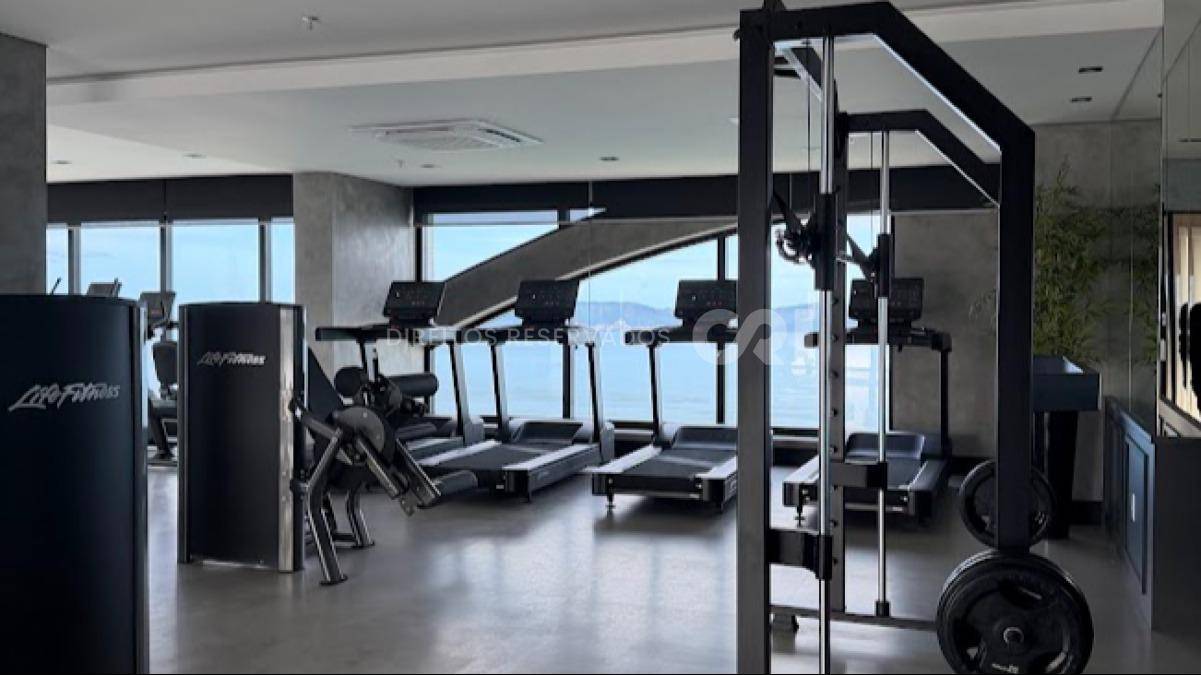 Apartamento com 4 suítes e 180m² no Edifício Number One no Centro em Itapema