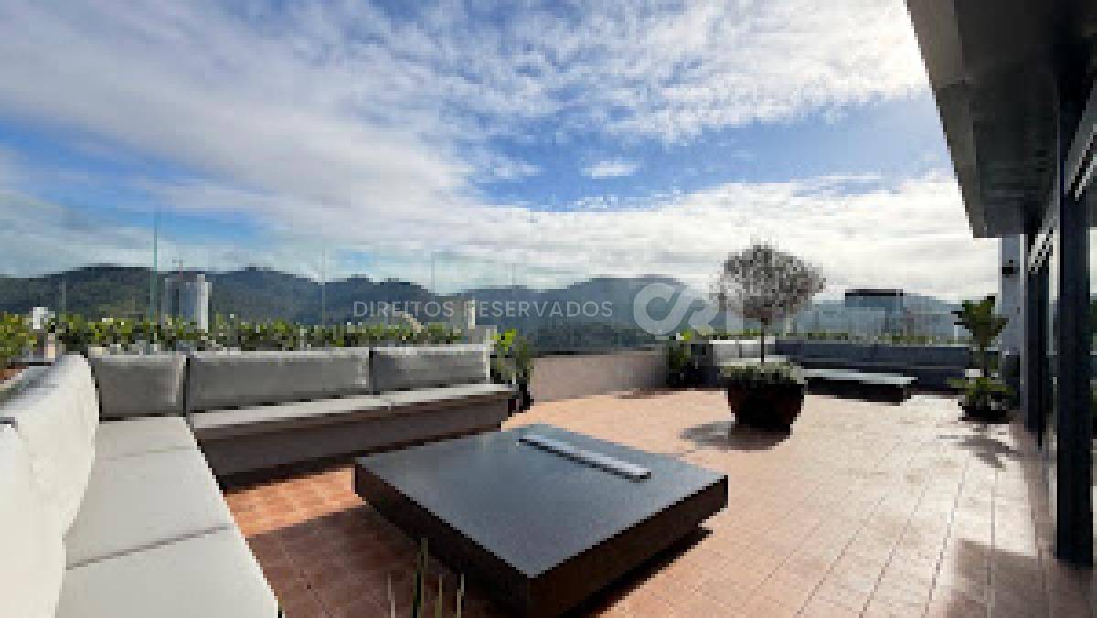 Apartamento com 165m² 4 suítes no Edifício Number One no Centro de Itapema