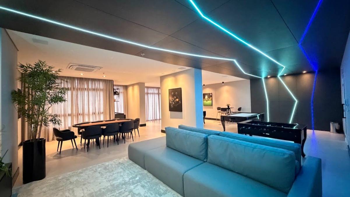 Apartamento com 4 suítes e 180m² no Edifício Number One no Centro em Itapema