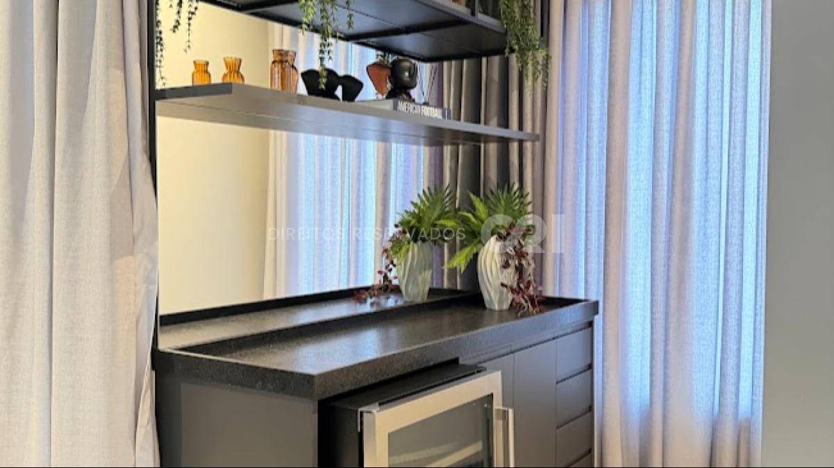 Apartamento com 3 suítes no Edifício Number One no Centro, Itapema