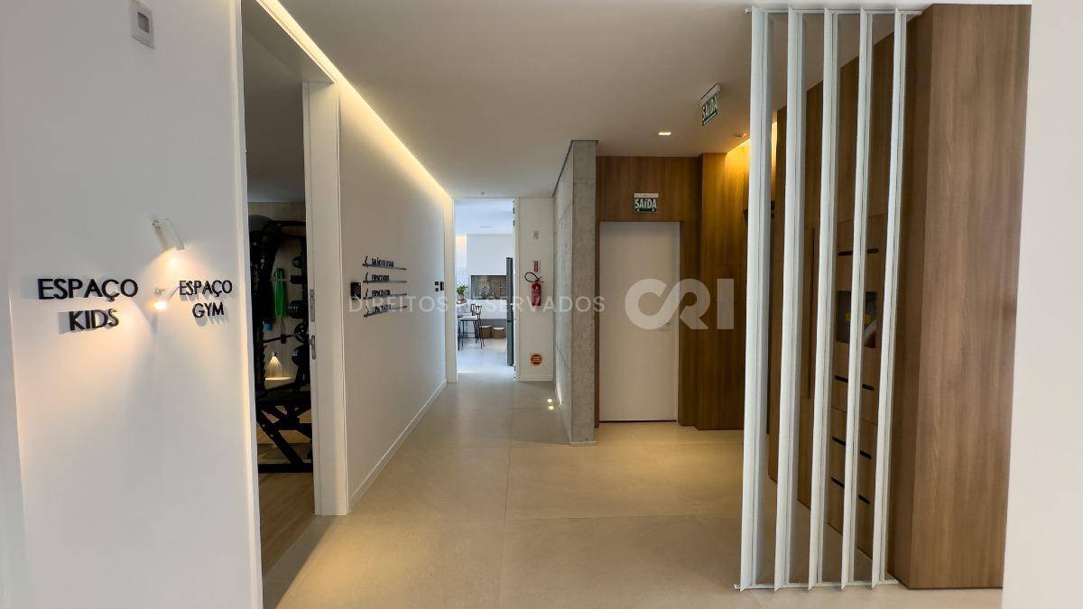 Apartamento com 3 suítes e 2 vagas no Edifício DOM no Centro em Balneário Camboriú