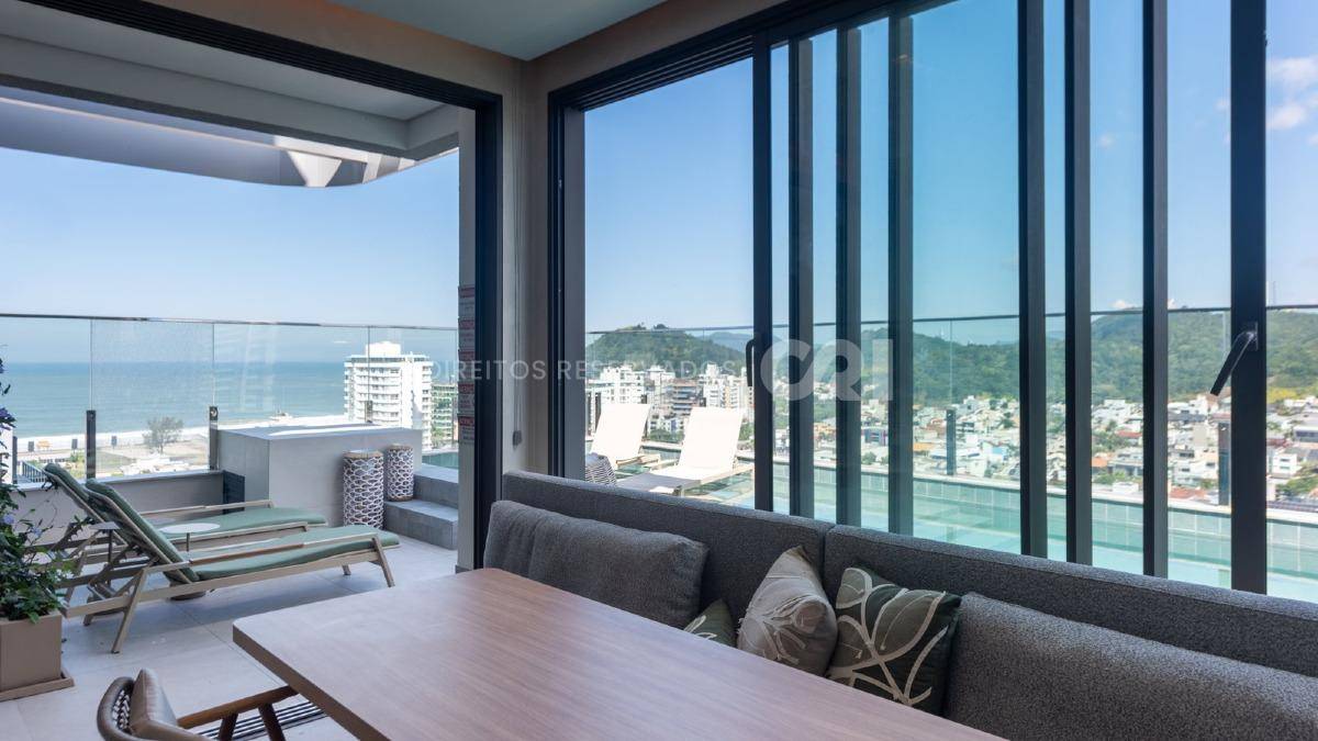 Apartamento com 3 Suítes no Brava Sixteen na Praia Brava, Itajaí