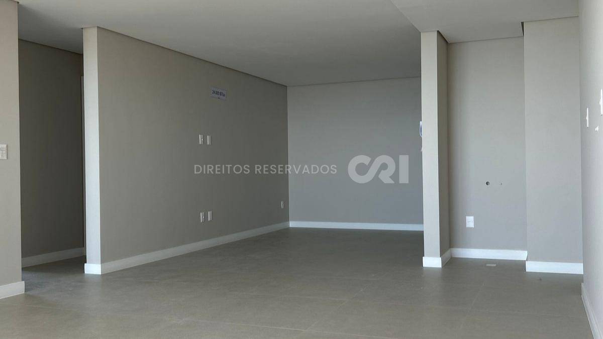 Apartamento com 3 Suítes no Torres da Brava Brisa na Praia Brava em Itajaí
