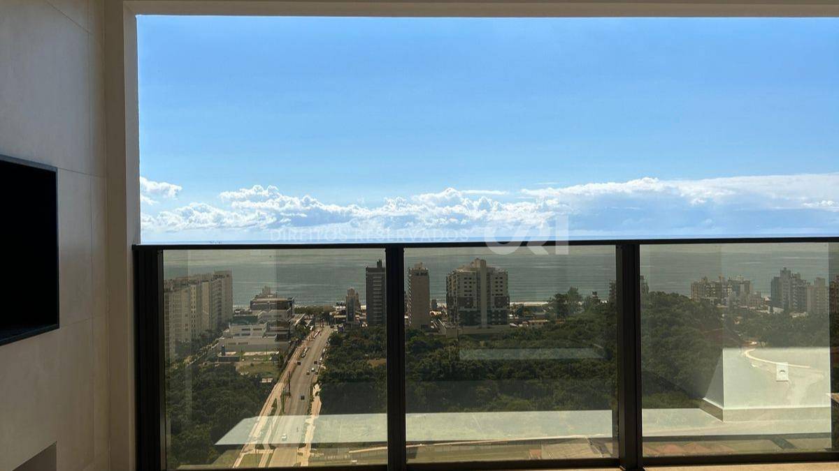 Apartamento com 3 Suítes no Torres da Brava Brisa na Praia Brava em Itajaí