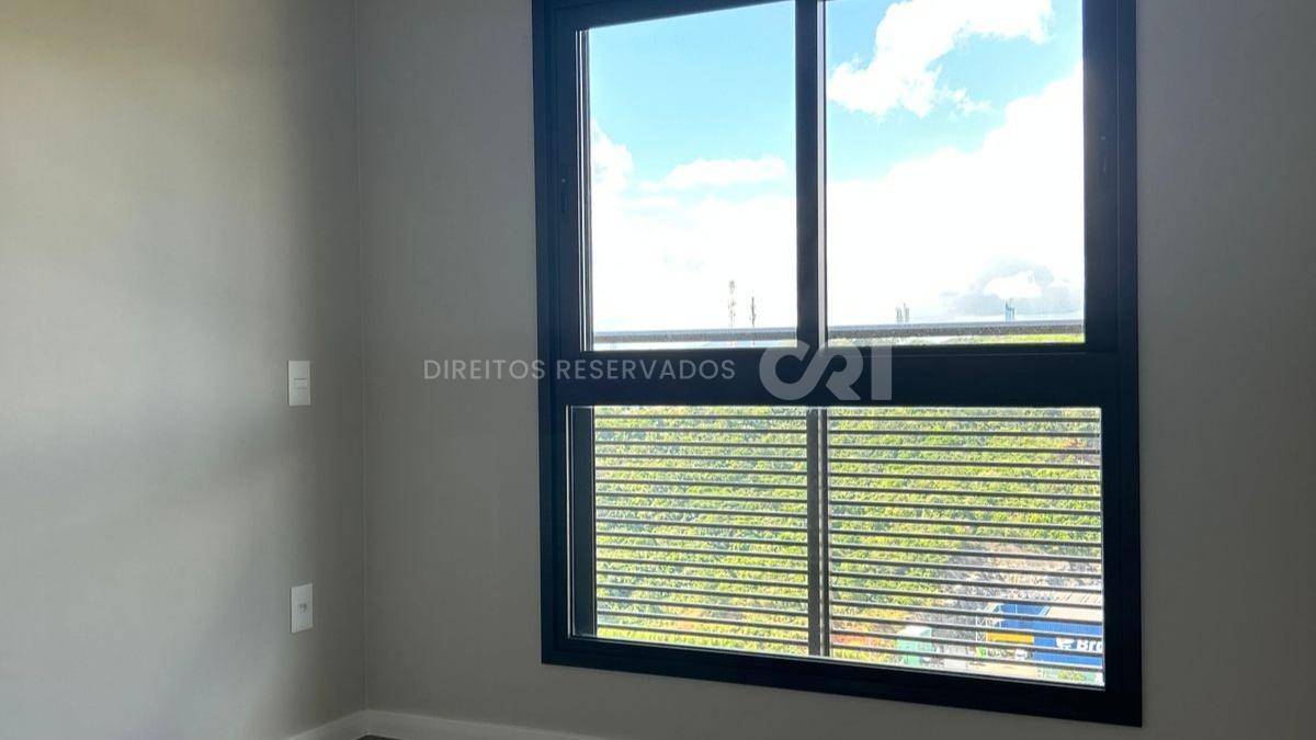 Apartamento com 3 Suítes no Torres da Brava Brisa na Praia Brava em Itajaí