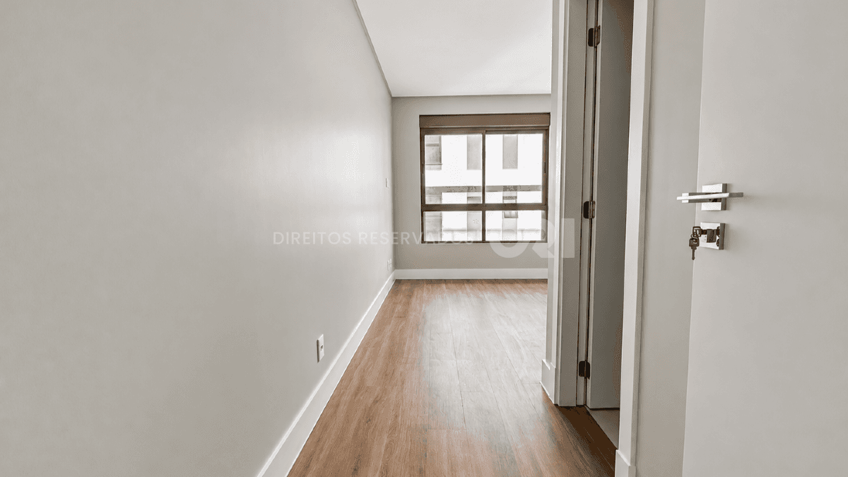 Apartamento com 3 Suítes no Ocean Wind na Praia Brava em Itajaí