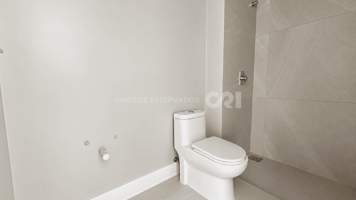 Apartamento com 3 Suítes no Ocean Wind na Praia Brava em Itajaí