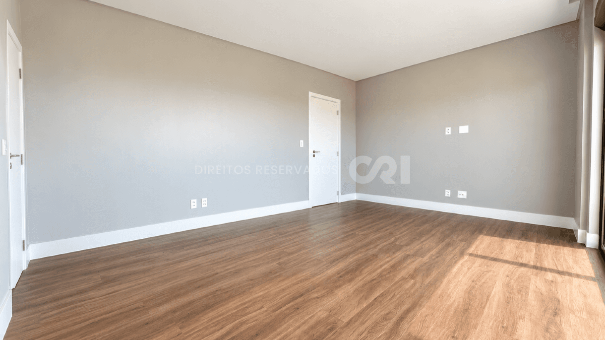 Apartamento com 3 Suítes no Ocean Wind na Praia Brava em Itajaí