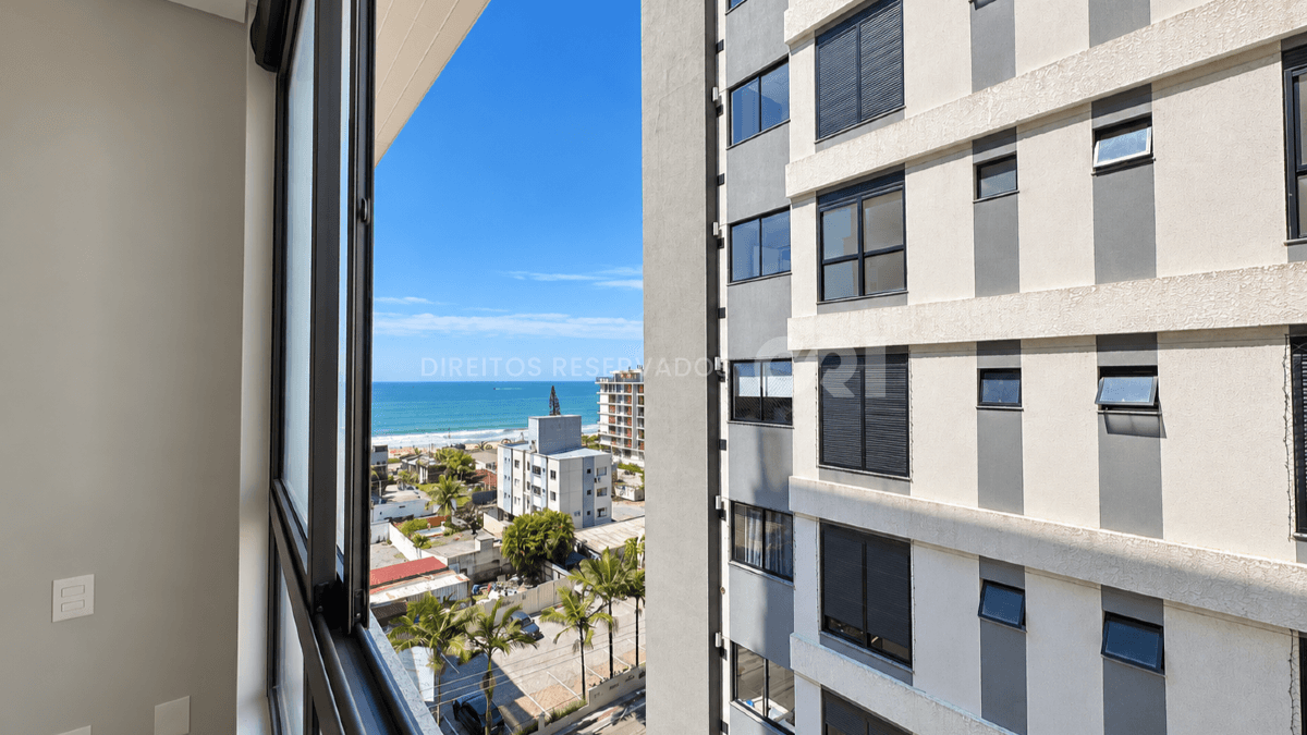 Apartamento com 3 Suítes no Ocean Wind na Praia Brava em Itajaí