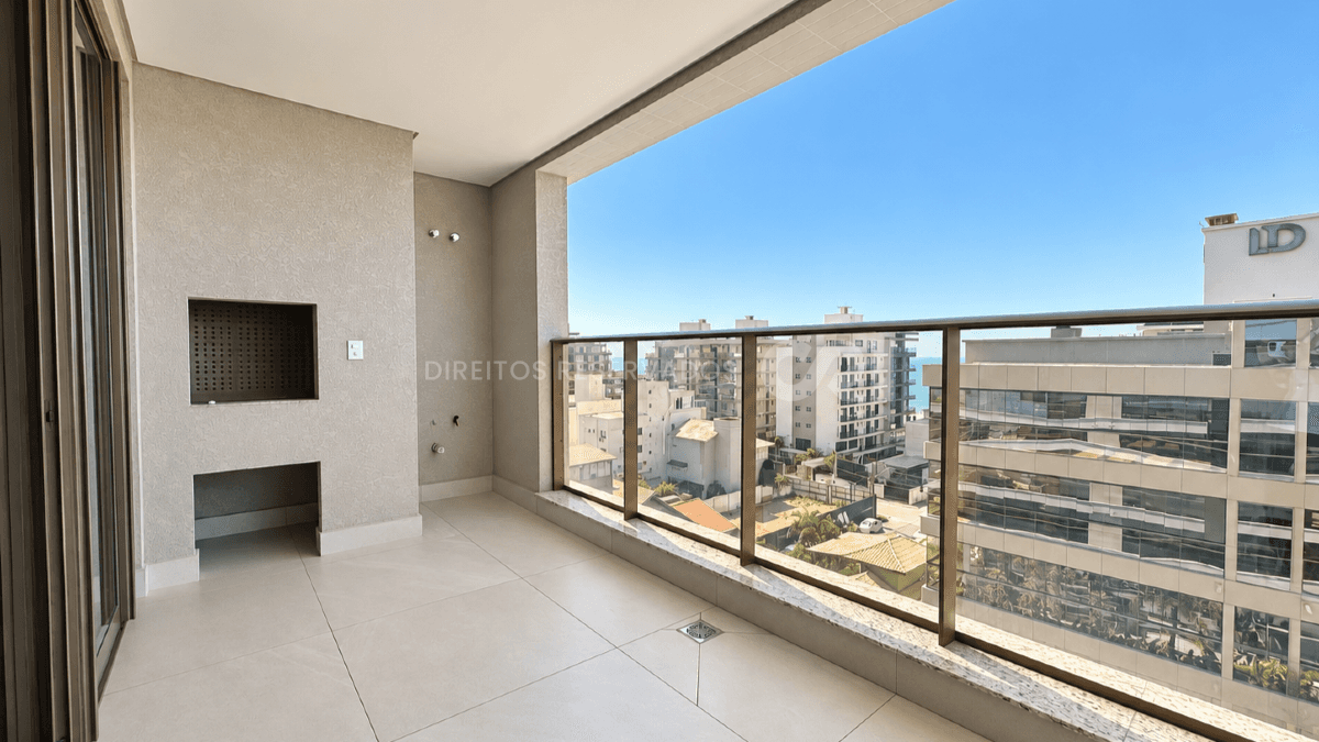 Apartamento com 3 Suítes no Ocean Wind na Praia Brava em Itajaí