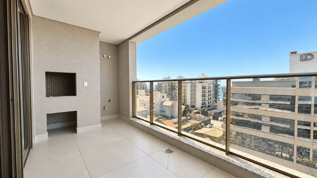 Apartamento com 3 Suítes no Ocean Wind na Praia Brava em Itajaí