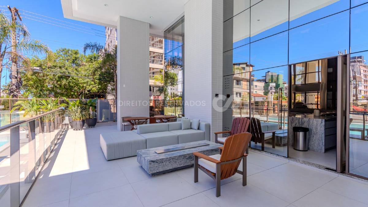 Apartamento com 3 Suítes no Ocean Wind na Praia Brava em Itajaí