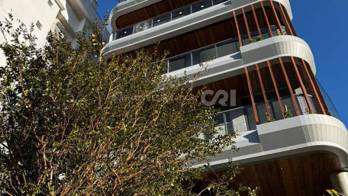 Apartamento com 3 suítes no Brava Sixteen na Praia Brava em Itajaí