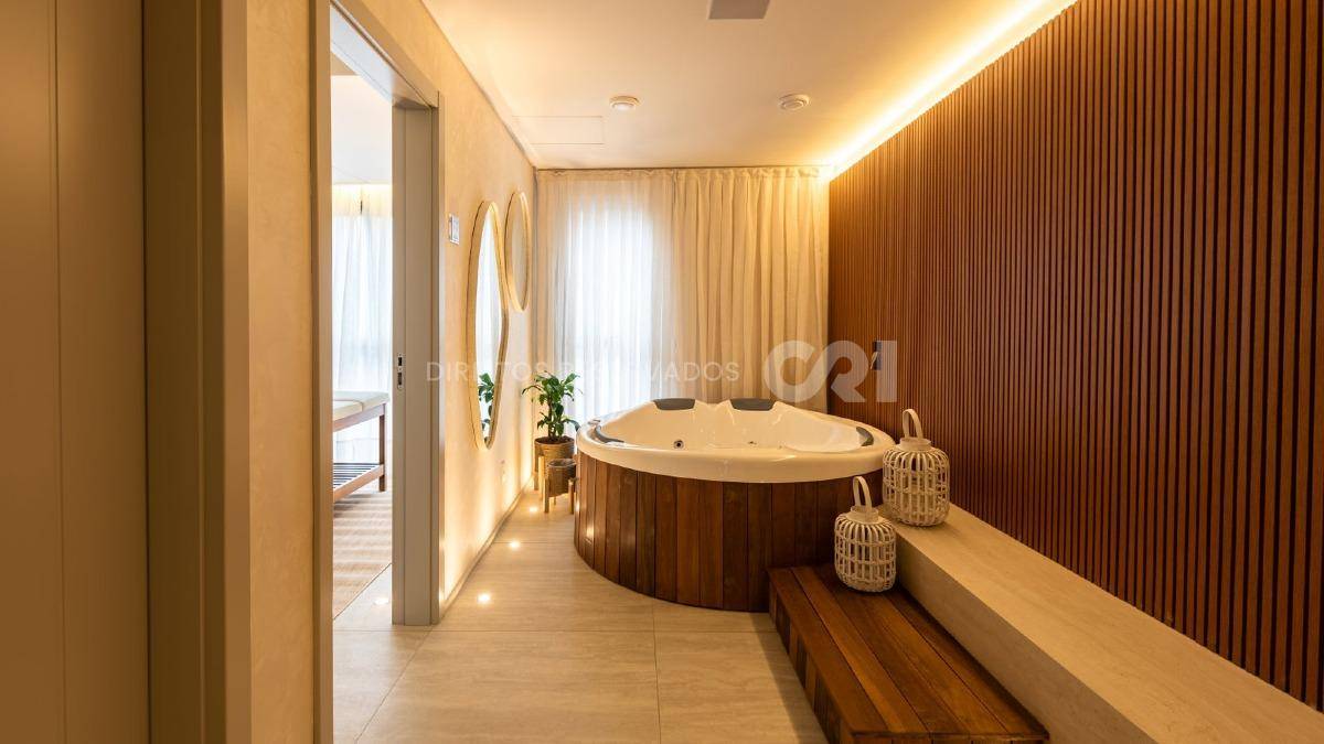 Apartamento com 3 suítes no Brava Sixteen na Praia Brava em Itajaí