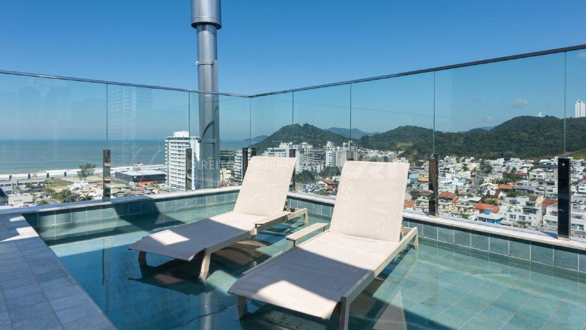 Apartamento com 3 suítes no Brava Sixteen na Praia Brava em Itajaí
