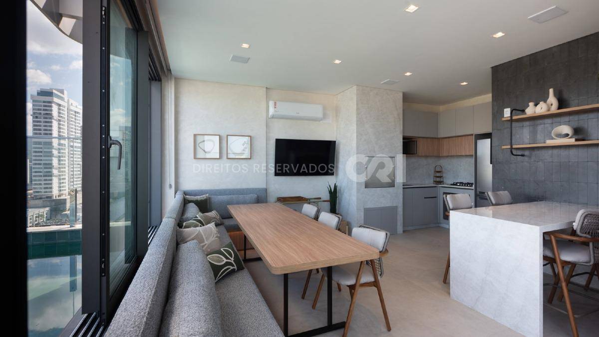 Apartamento com 3 suítes no Brava Sixteen na Praia Brava em Itajaí