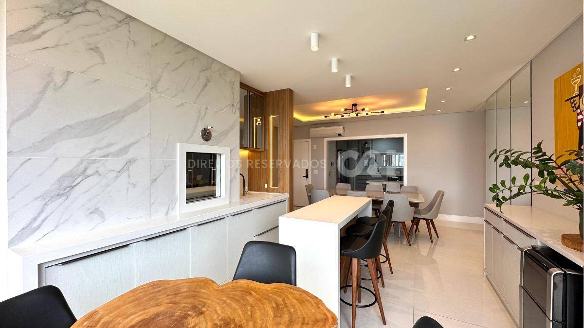 Apartamento com 4 Suítes no Italian no Pioneiros em Balneário Camboriú