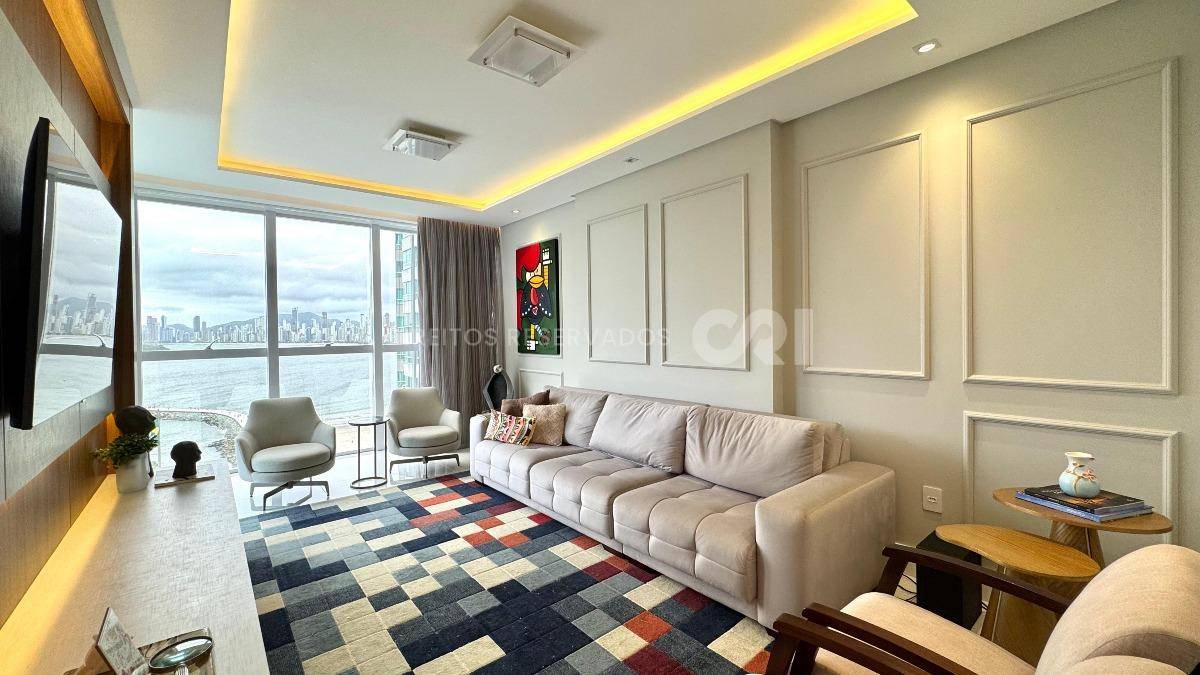 Apartamento com 4 Suítes no Italian no Pioneiros em Balneário Camboriú