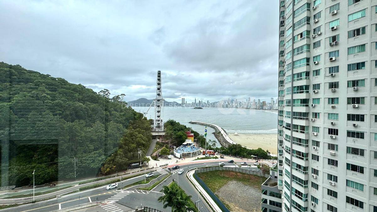 Apartamento com 4 Suítes no Italian no Pioneiros em Balneário Camboriú