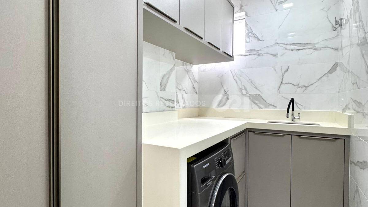 Apartamento com 4 Suítes no Italian no Pioneiros em Balneário Camboriú