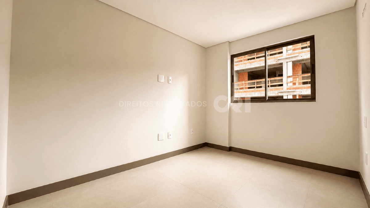Apartamento com 2 Dormitórios no Edifício Soul Brava Club na Praia Brava em Itajaí