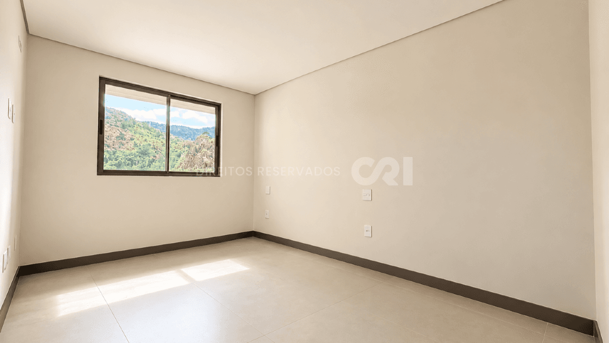 Apartamento com 2 Dormitórios no Edifício Soul Brava Club na Praia Brava em Itajaí