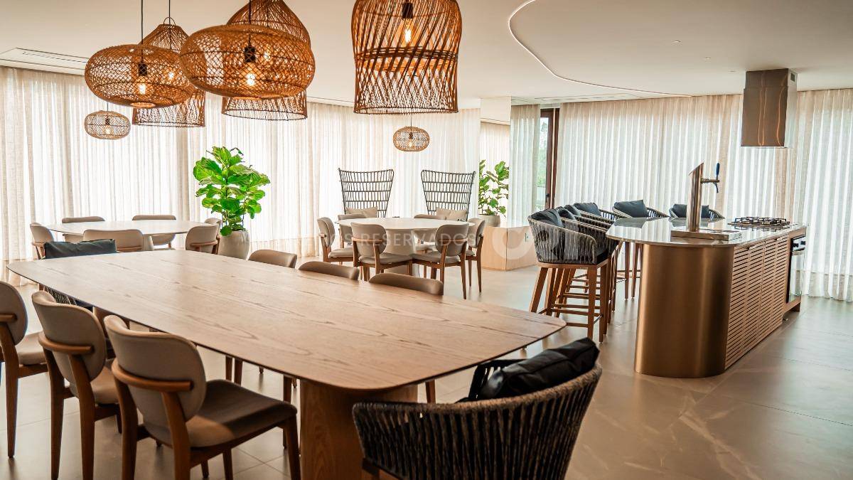 Apartamento com 110m² de 3 dormitórios no Torres da Brava na Praia Brava em Itajaí