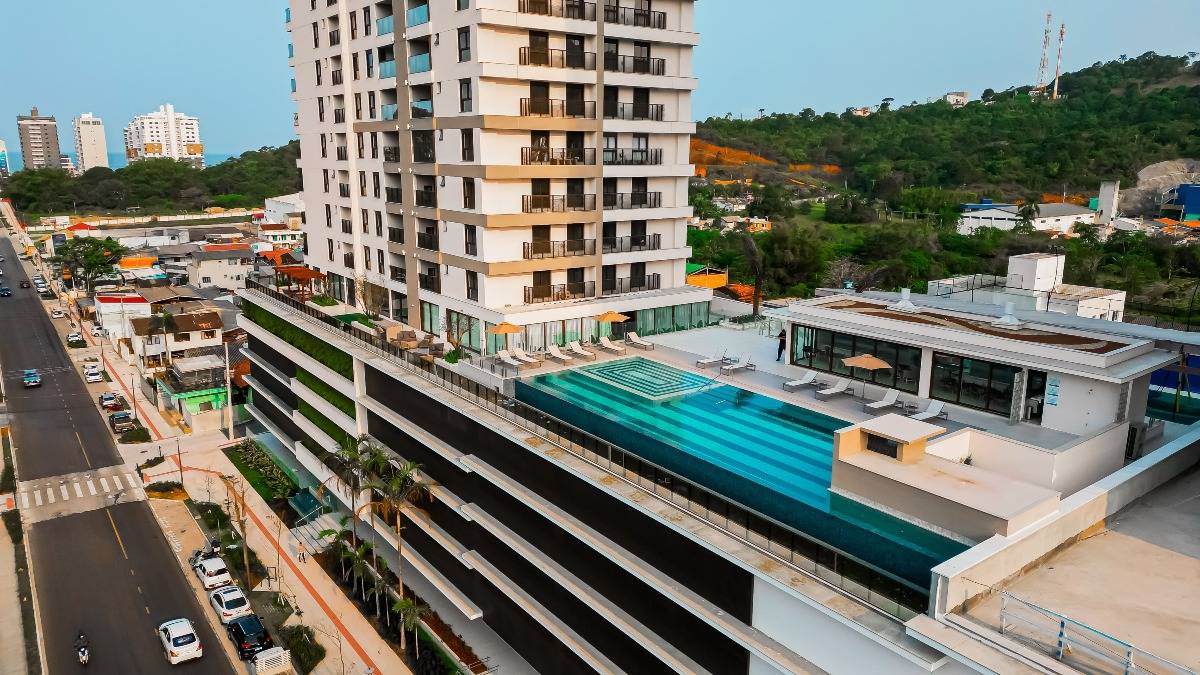 Apartamento com 110m² de 3 dormitórios no Torres da Brava na Praia Brava em Itajaí