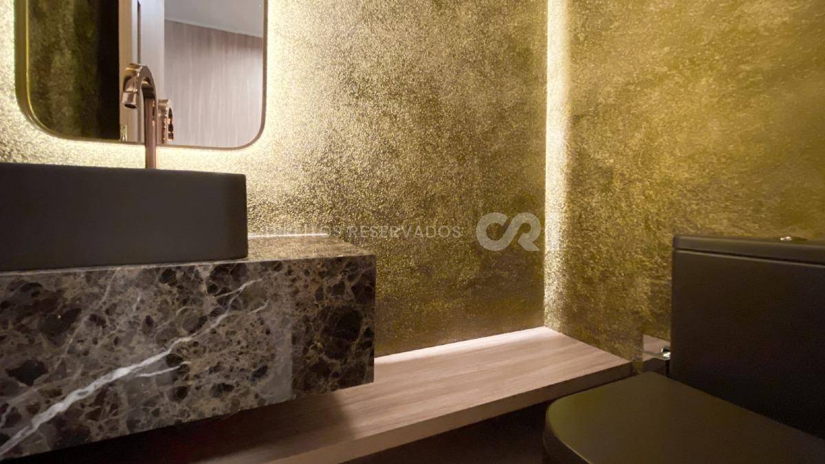 Apartamento Frente Mar com 3 Suítes no Copenhagen na Barra Sul em Balneário Camboriú