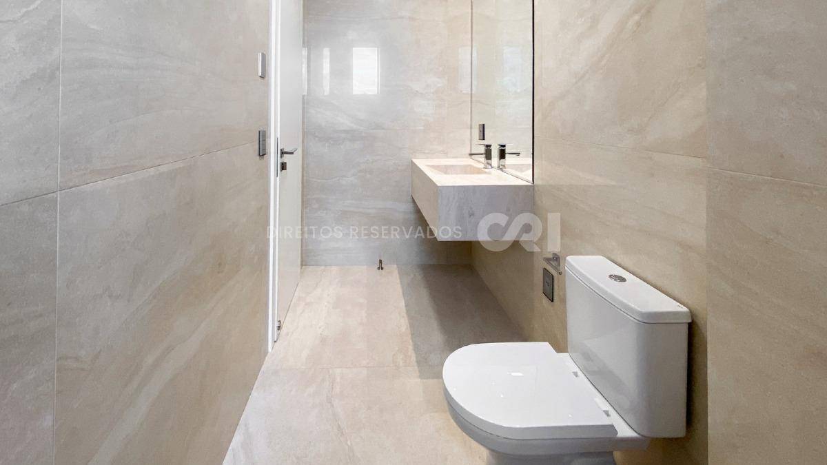 Apartamento Frente Mar com 3 Suítes no Copenhagen na Barra Sul em Balneário Camboriú