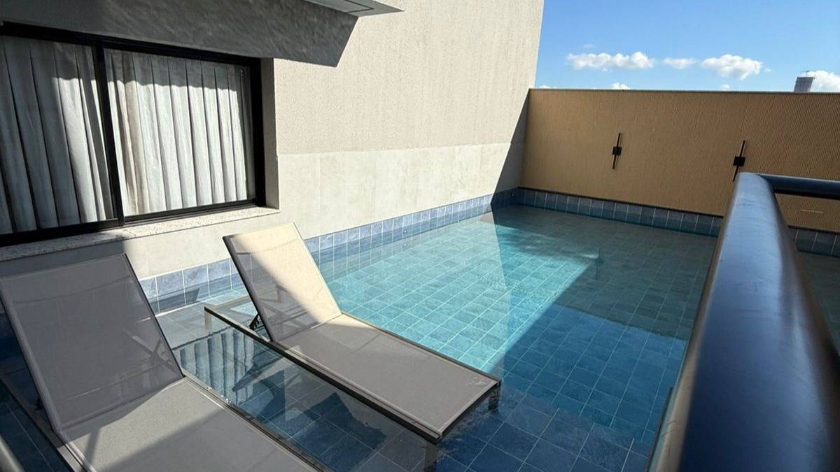 Apartamento com 2 suítes no Beach Tower em Balneário Perequê, Porto Belo