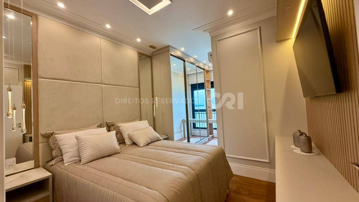 Apartamento frente mar com 4 Suítes no Jardim Europa, Perequê, Porto Belo