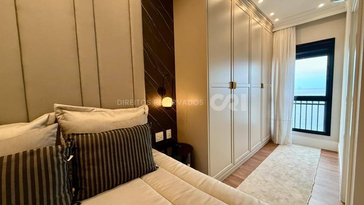 Apartamento frente mar com 4 Suítes no Jardim Europa, Perequê, Porto Belo