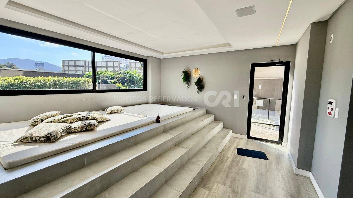 Apartamento com 3 quartos no Aquamarine Residence na Praia Brava em Itajaí