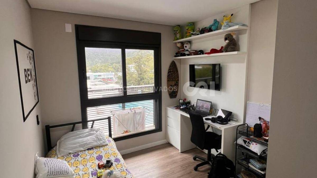 Apartamento com 3 Dormitórios no Torres da Brava na Praia Brava, Itajaí