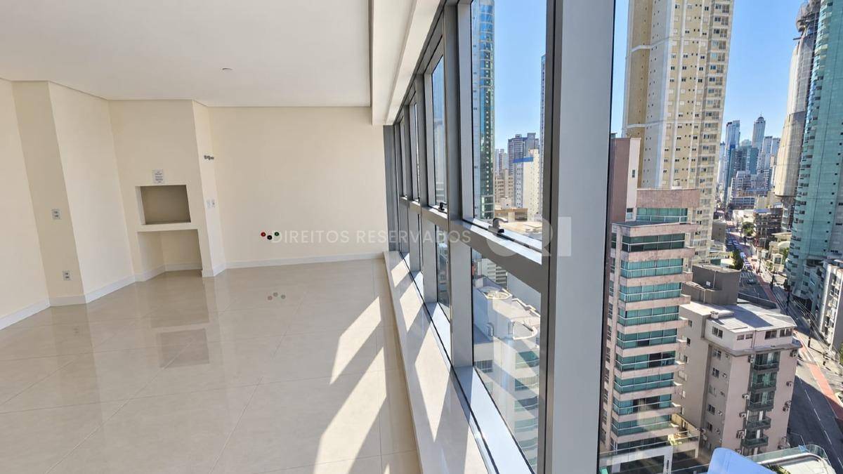 Apartamento no Edifício Vitra by Pininfarina com 04 Suítes no Centro em Balneário Camboriú