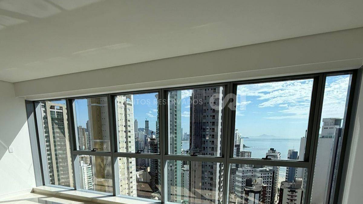 Apartamento com 4 Suítes no Vitra by Pininfarina no Centro em Balneário Camboriú