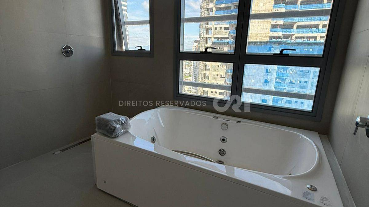 Apartamento com 4 Suítes no Vitra by Pininfarina no Centro em Balneário Camboriú